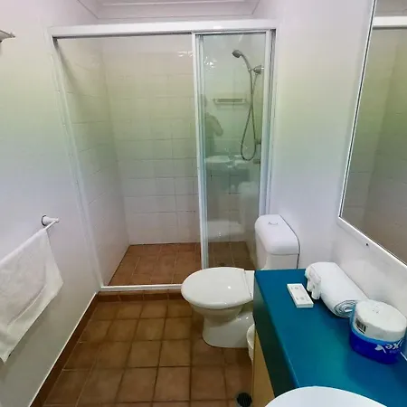 Aruba Surf Resort Broadbeach Exterior photo