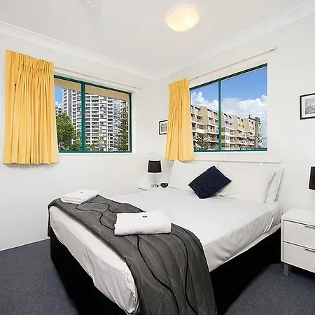Aruba Surf Resort Broadbeach Room photo